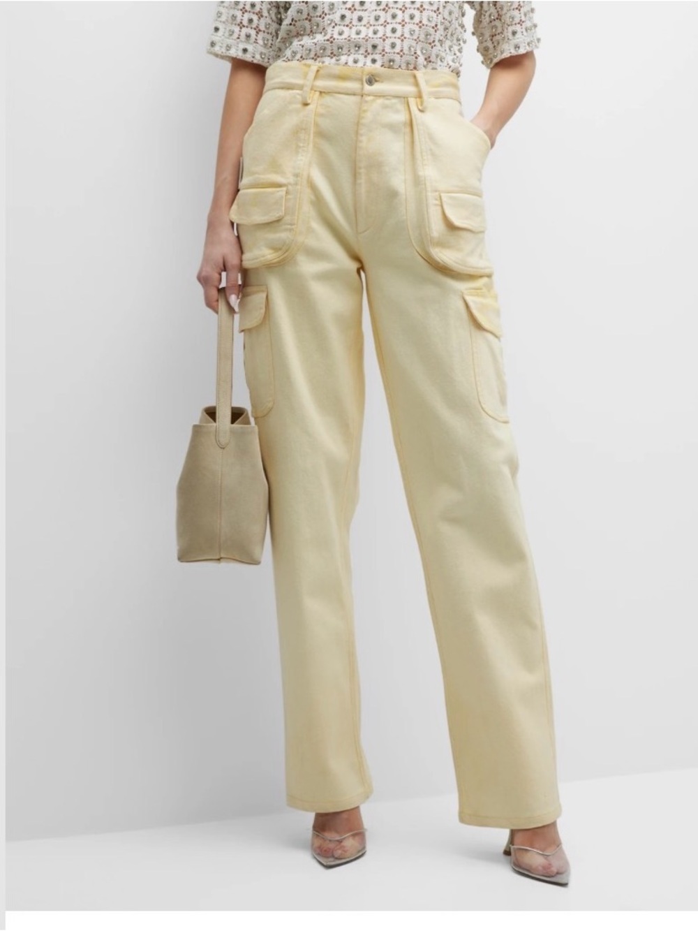 Women’s Straight Leg Cargo Jeans in Light Cream